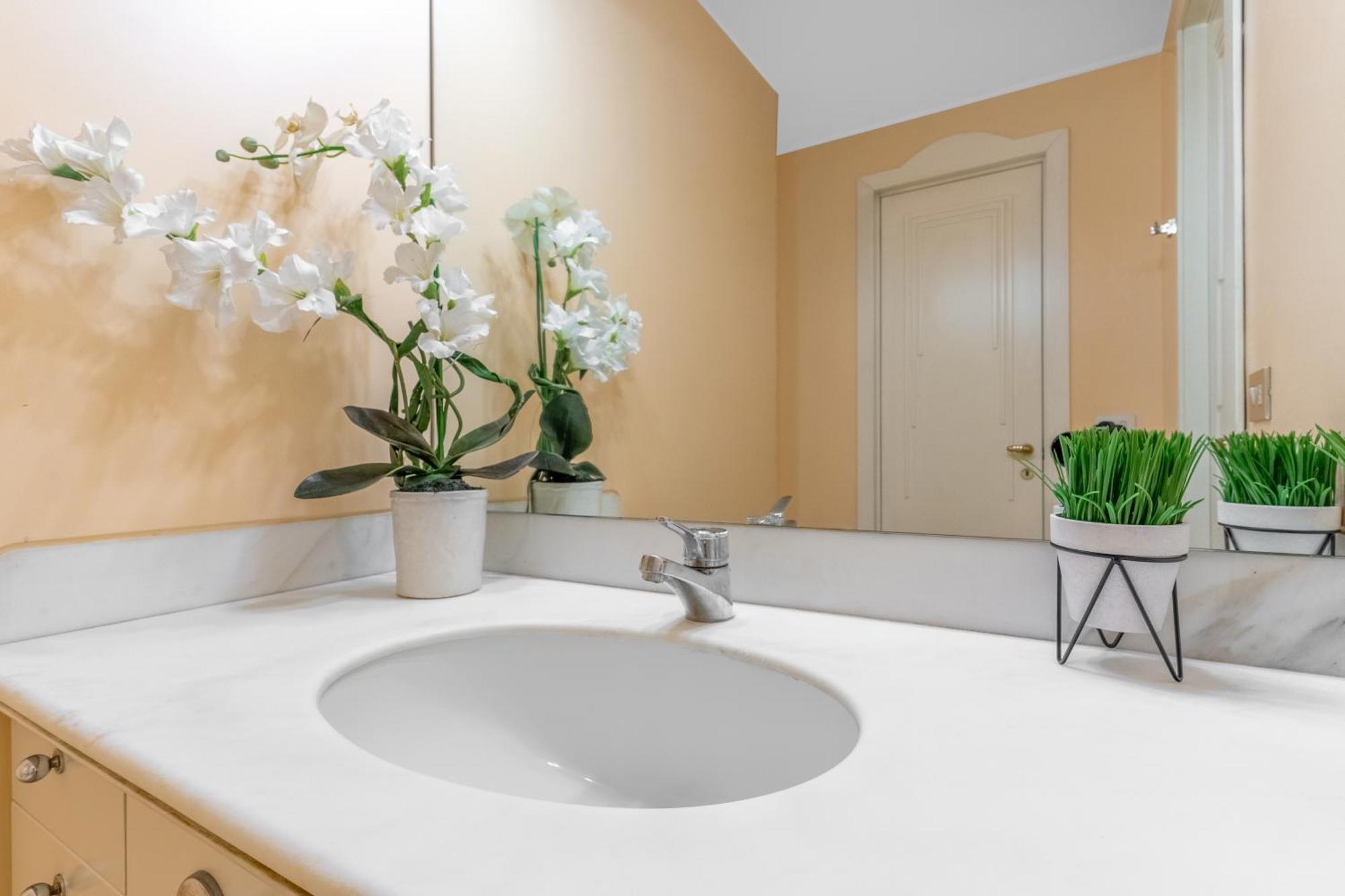 Central Luxurious Apartment Duomo A/C-Wi-Fi Free Μιλάνο Εξωτερικό φωτογραφία