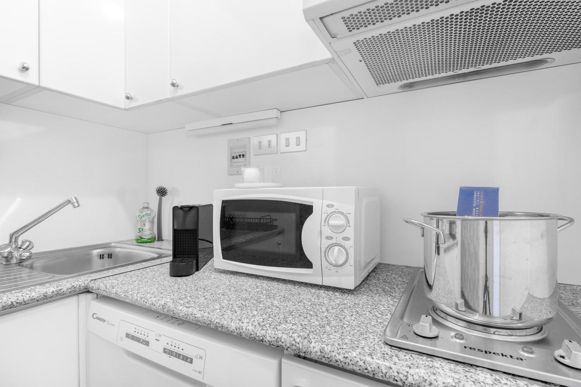 Central Luxurious Apartment Duomo A/C-Wi-Fi Free Μιλάνο Εξωτερικό φωτογραφία